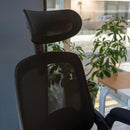 Cadeira de Escritório Ergonômica Elements Astra Apoio Lombar e Cabeça Ajustáveis para Uso Prolongado - ELEM-70038